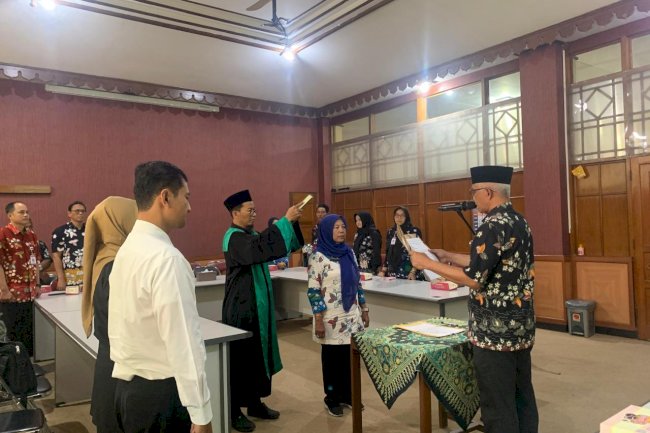 PJ SEKDA KLATEN  MELANTIK SUSULAN PEJABAT ADMINISTRATOR