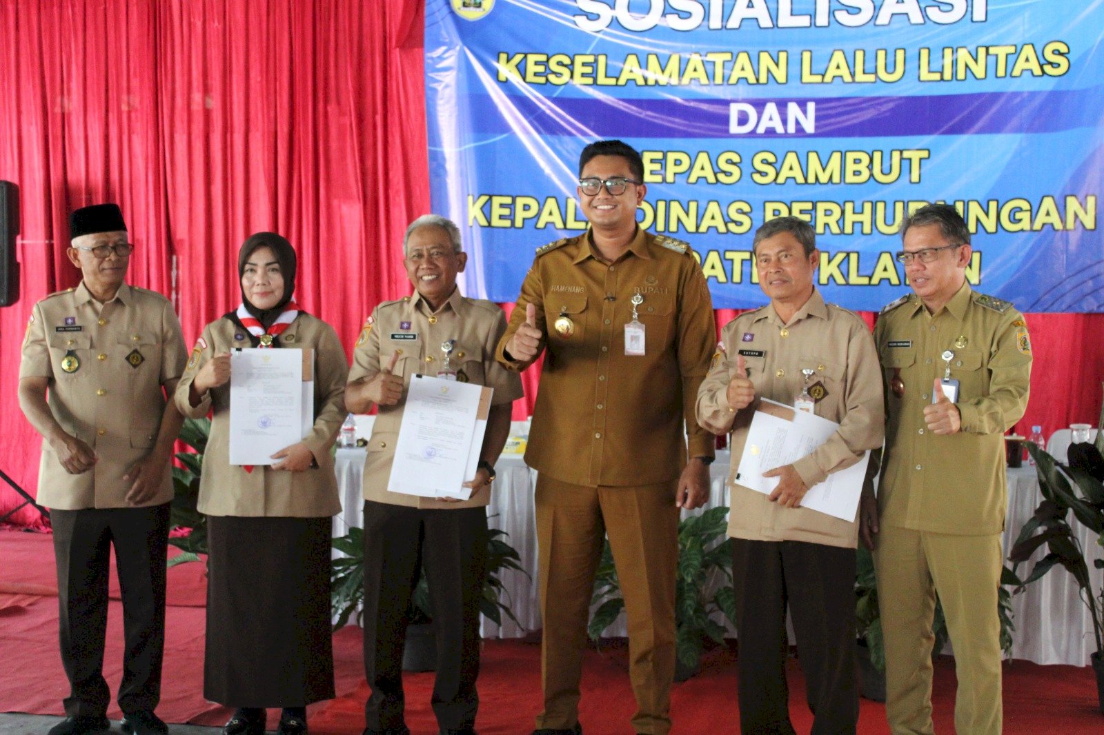 PERCEPAT PENCAPAIAN VISI MISI BUPATI KLATEN SERAHKAN PENUGASAN  PLT. KEPALA PERANGKAT DAERAH YANG KOSONG